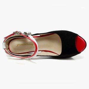 Women’s Size 8 Heels (NWT)